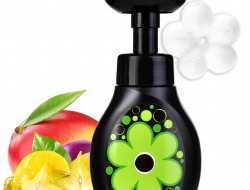 Penové mydlo na ruky aj telo s veselým  napeňovačom - ovocná vôňa DAISY FRUIT