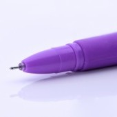 VESELÉ pero so srdiečkom fialové 