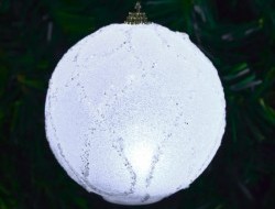 LED svietiaca guľa s trblietavými ornamentami 