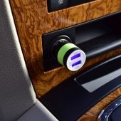NABÍJACÍ USB adaptér do auta 