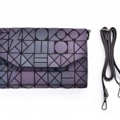 Crossbody KABELKA, reflexne svietiace pri dopade svetla, CHAMELEON GEOMETRIC