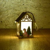 14 cm dřevěný domek s LED osvětlením 