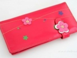 Dámska peňaženka - sýto ružová s kytkama