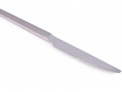 Nôž so zubatým ostrím MASSIVE, z ušľachtilej ocele